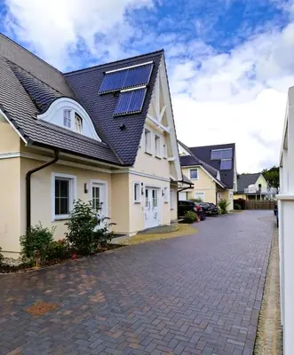 Das Gebäude in dem sich die Ferienwohnung befindet