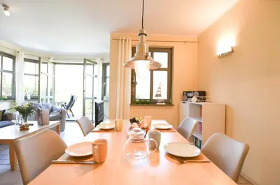 Ein Sitzbereich in der Unterkunft Ferienwohnung Am Leuchtfeuer EG