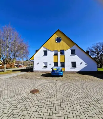 Das Gebäude in dem sich die Ferienwohnung befindet
