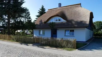 Das Gebäude in dem sich die Ferienwohnung befindet
