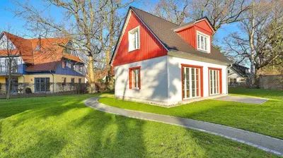 Das Gebäude in dem sich das Ferienhaus befindet