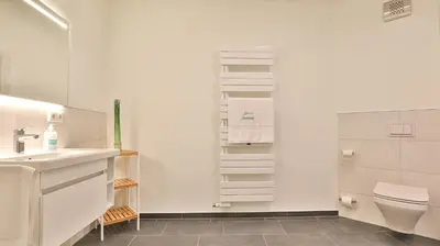 Ein Badezimmer in der Unterkunft Strandhaus Zingst Apartment 15