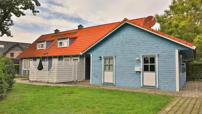 Das Gebäude in dem sich das Ferienhaus befindet
