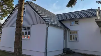 Das Gebäude in dem sich die Ferienwohnung befindet