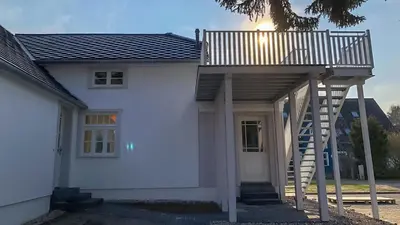 Das Gebäude in dem sich die Ferienwohnung befindet