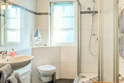 Ein Badezimmer in der Unterkunft Seeluft 4
