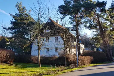Das Gebäude in dem sich die Ferienwohnung befindet