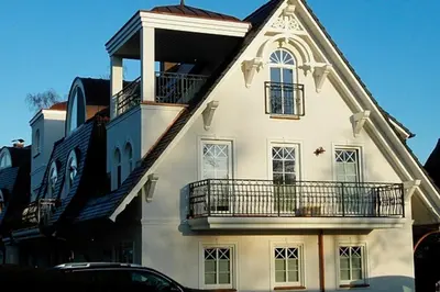 Das Gebäude in dem sich die Ferienwohnung befindet