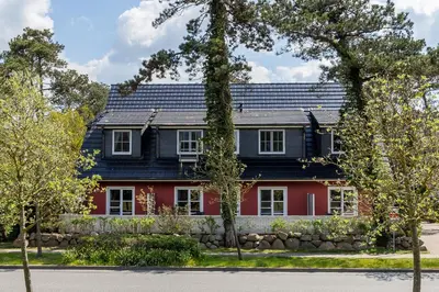Das Gebäude in dem sich die Ferienwohnung befindet