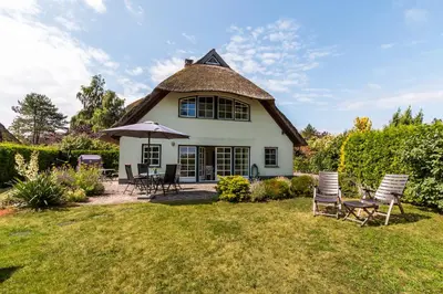 Ein Garten an der Unterkunft Drömhus