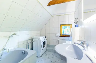 Ein Badezimmer in der Unterkunft Haus Traudi