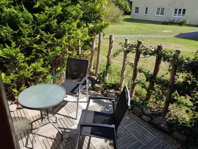Ein Garten an der Unterkunft Kapitänshaus - Atelier