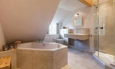 Ein Badezimmer in der Unterkunft Schipperhaus 02