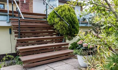 Ein Garten an der Unterkunft Dünenblick 03