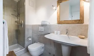 Ein Badezimmer in der Unterkunft Hof Zeesenblick 03