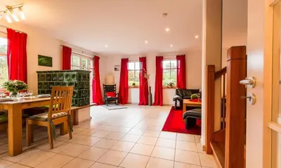 Ein Sitzbereich in der Unterkunft Fischers Ferienhaus