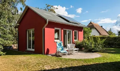 Das Gebäude in dem sich das Ferienhaus befindet