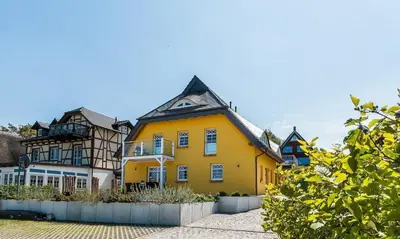 Das Gebäude in dem sich das Ferienhaus befindet