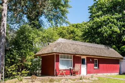 Das Gebäude in dem sich das Ferienhaus befindet
