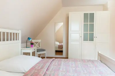 Ein Bett oder Betten in einem Zimmer der Unterkunft Hus in Luv