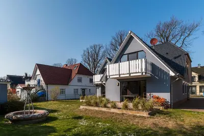 Das Gebäude in dem sich die Ferienwohnung befindet