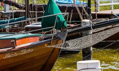 Blick auf einen Fluss in der Nähe des Ferienhauses