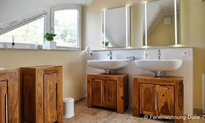 Ein Badezimmer in der Unterkunft Düne 7