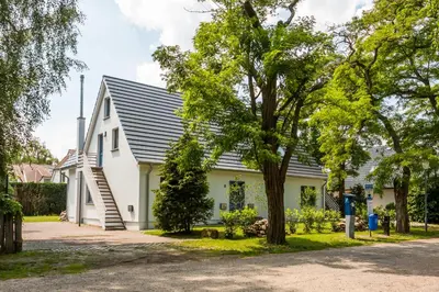 Das Gebäude in dem sich die Ferienwohnung befindet