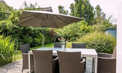 Ein Garten an der Unterkunft Strandrausch
