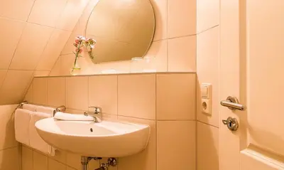 Ein Badezimmer in der Unterkunft Hus in de Wieck 02