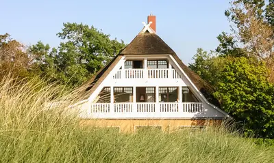 Ein Garten an der Unterkunft Strandhaus Claassen 10