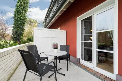 Ein Balkon oder eine Terrasse in der Unterkunft Strandleben 04 - Erich Heckel