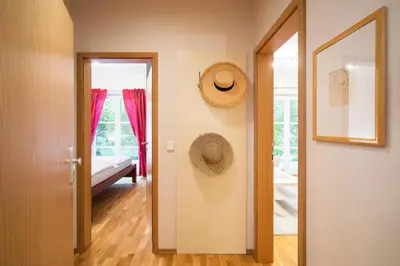 Ein Bett oder Betten in einem Zimmer der Unterkunft Strandleben 02 - Dora Koch-Stetter