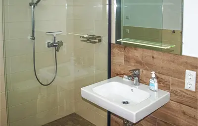 Ein Badezimmer in der Unterkunft Ferienwohnung Mit Hafenblick