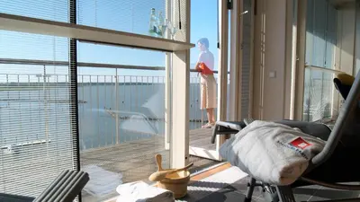 Ein Sitzbereich in der Unterkunft Speicher Barth - Superior-Hotel