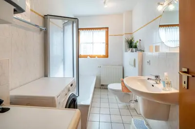 Ein Badezimmer in der Unterkunft Ferienpark Freesenbruch Wohnung 1 1 - Seestern