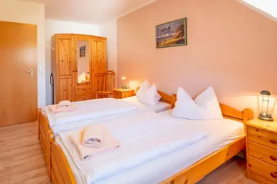 Ein Bett oder Betten in einem Zimmer der Unterkunft Ferienpark Freesenbruch Wohnung 1 5 - Amber