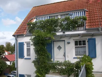 Das Gebäude in dem sich die Ferienwohnung befindet