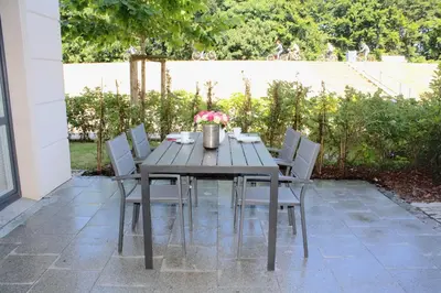Ein Garten an der Unterkunft Logierhaus Friedrich WE 01 - 