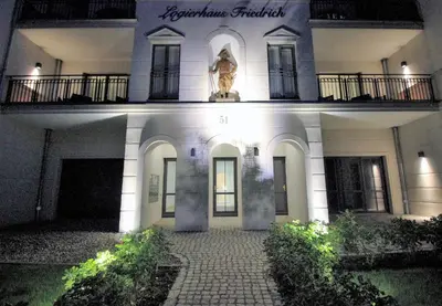 Das Gebäude in dem sich die Ferienwohnung befindet