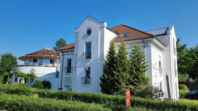 Das Gebäude in dem sich die Ferienwohnung befindet