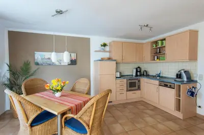 Küche/Küchenzeile in der Unterkunft Residenz am Strand Wohnung 1-02