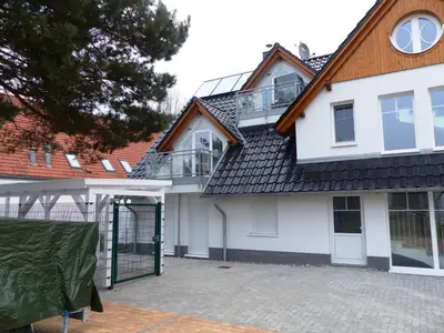 Das Gebäude in dem sich die Ferienwohnung befindet