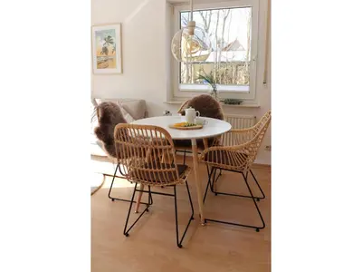 Ein Sitzbereich in der Unterkunft Zur Hanse Wohnung 1 1