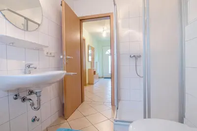 Ein Badezimmer in der Unterkunft Zur Hanse Wohnung 4 2