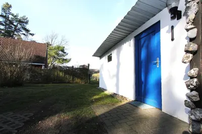 Das Gebäude in dem sich das Ferienhaus befindet