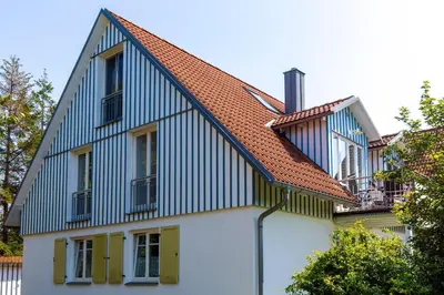 Das Gebäude in dem sich die Ferienwohnung befindet