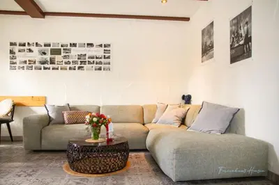 Ein Sitzbereich in der Unterkunft Ferienhaus Hansen