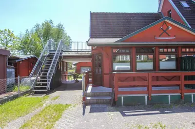 Das Gebäude in dem sich die Ferienwohnung befindet