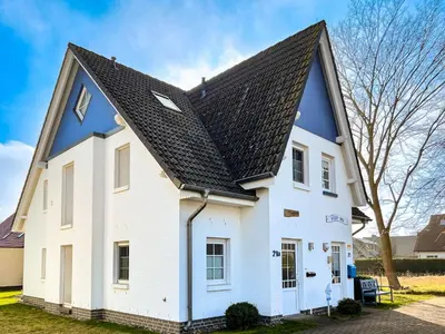 Das Gebäude in dem sich das Ferienhaus befindet